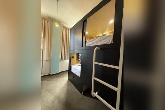 4-Bed Mixed Pod Room